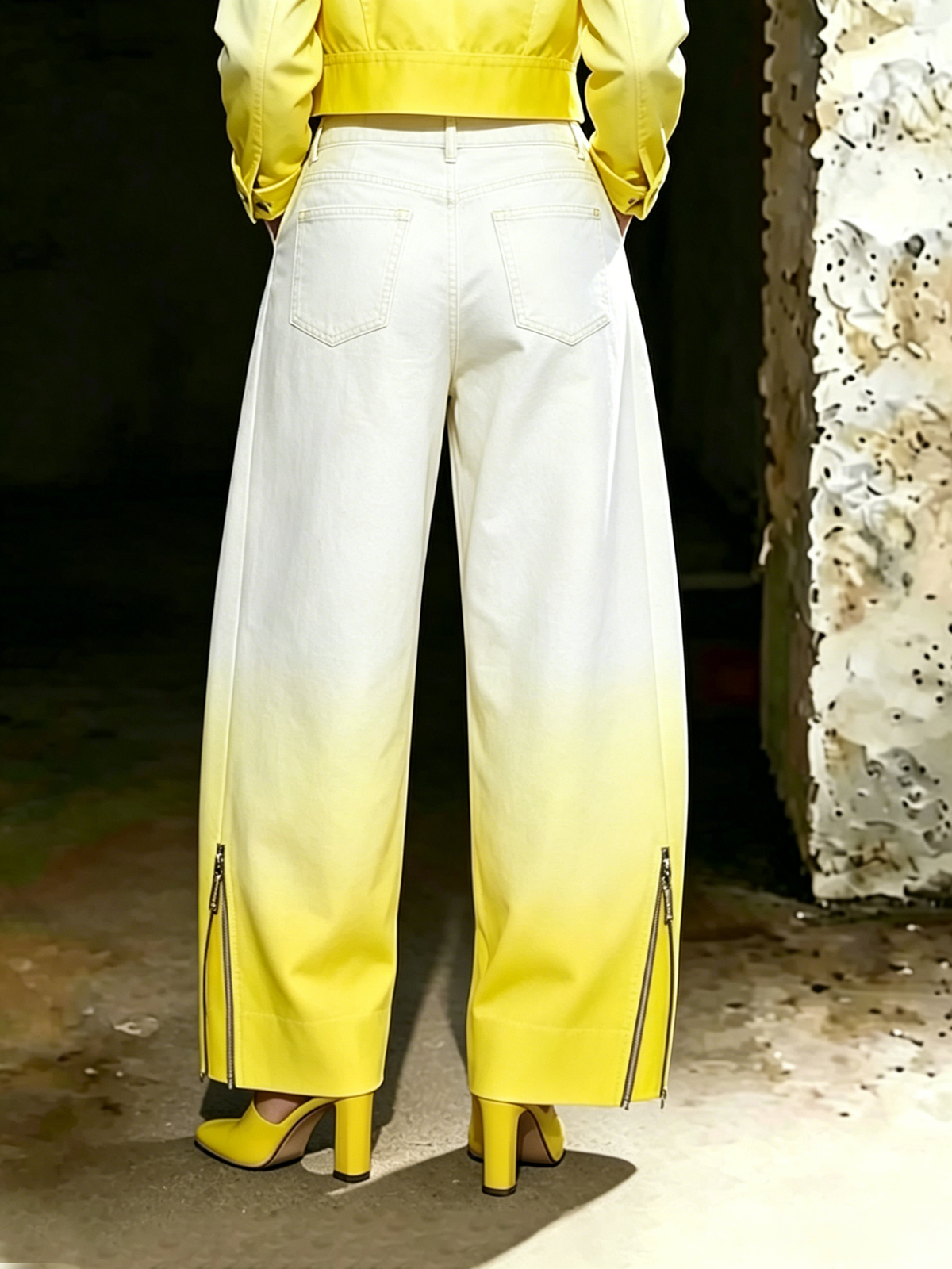 Women's Wide-leg Ombré Zip-fly Jeans