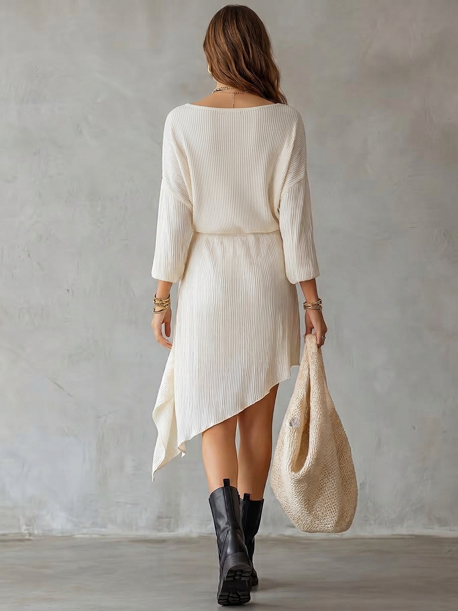 Elegant And Stylish Dress In A Pleated-texture Fabric